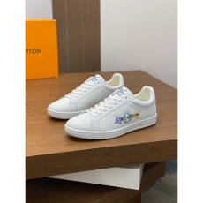 Louis Vuitton Low Shoes